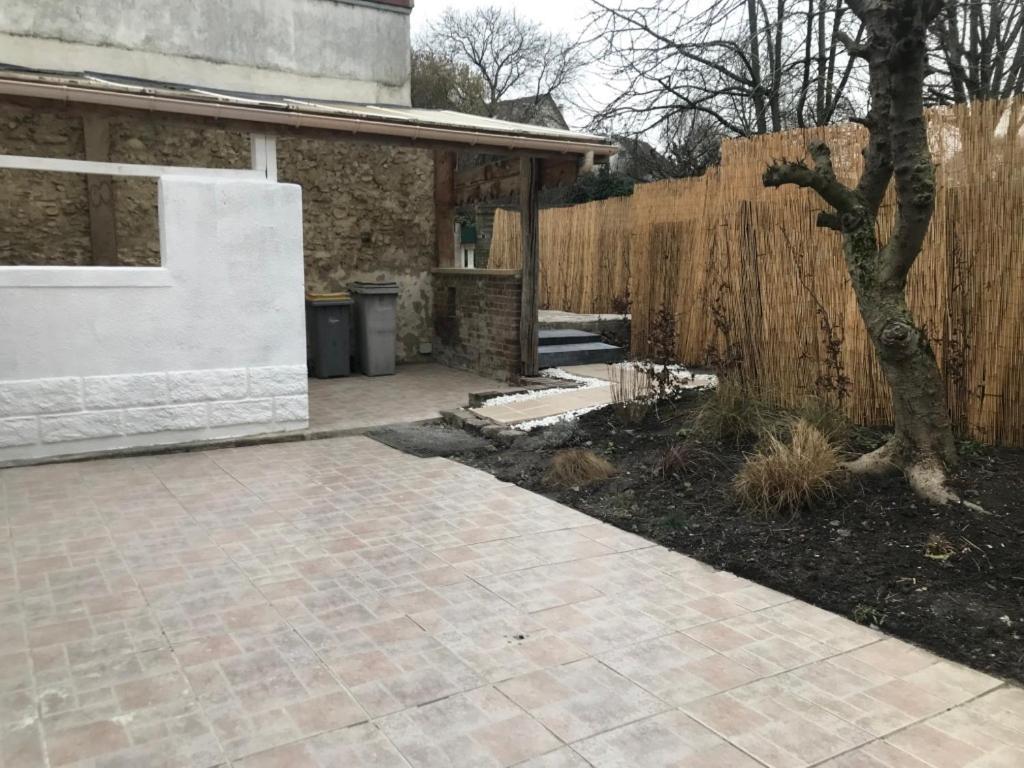 Cottage De Charme Proche De Paris Fontenay-en-Parisis Экстерьер фото